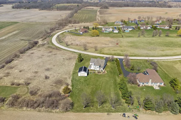 $750,000 | 17423 Cobblestone Bend, Marengo, IL 60152