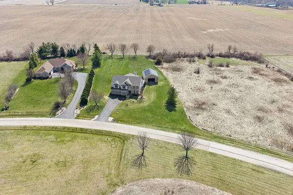 $750,000 | 17423 Cobblestone Bend, Marengo, IL 60152