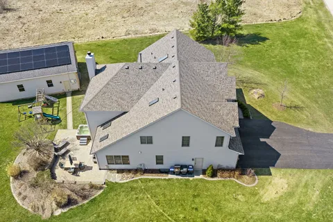 $750,000 | 17423 Cobblestone Bend, Marengo, IL 60152