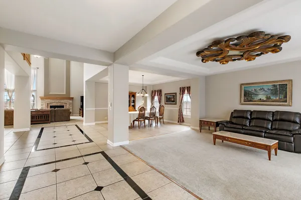 $750,000 | 17423 Cobblestone Bend, Marengo, IL 60152
