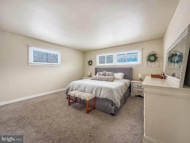 $539,900 | 60 Caledonia Drive, Warminster, PA 18974