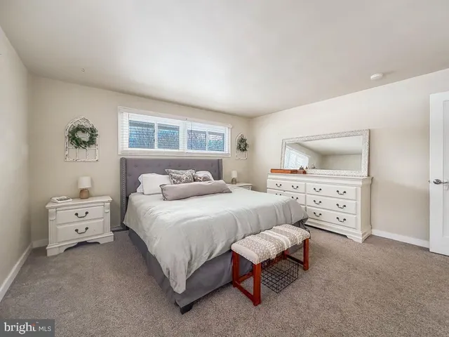 $539,900 | 60 Caledonia Drive, Warminster, PA 18974