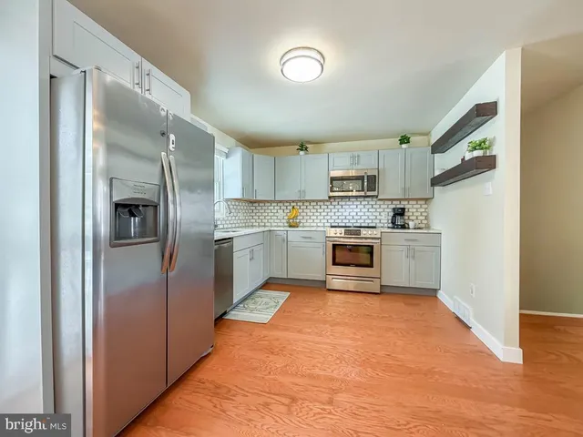 $539,900 | 60 Caledonia Drive, Warminster, PA 18974