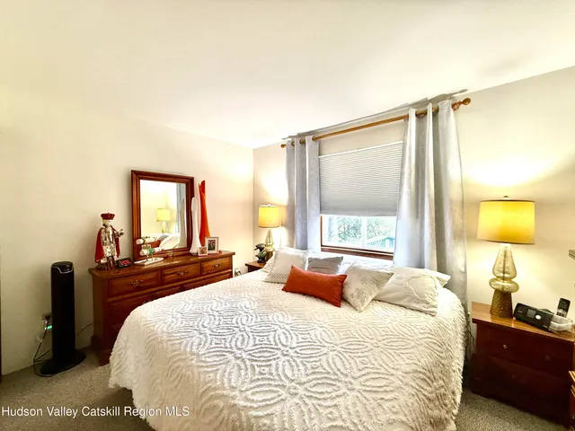 a bathroom with a sink and toilet