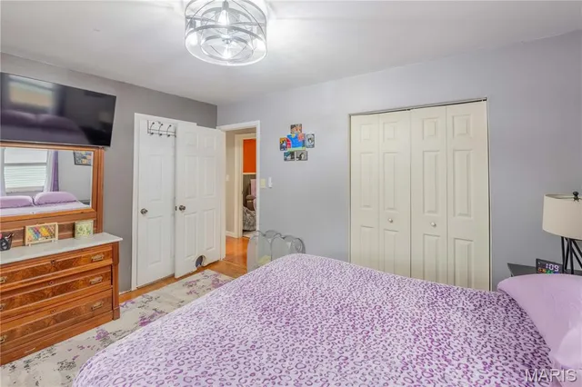 $252,400 | 702 St Anthony Drive, Godfrey, IL 62035