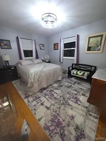 $252,400 | 702 St Anthony Drive, Godfrey, IL 62035