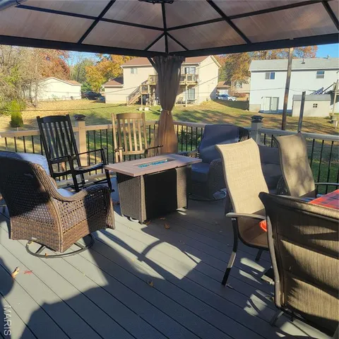 $252,400 | 702 St Anthony Drive, Godfrey, IL 62035