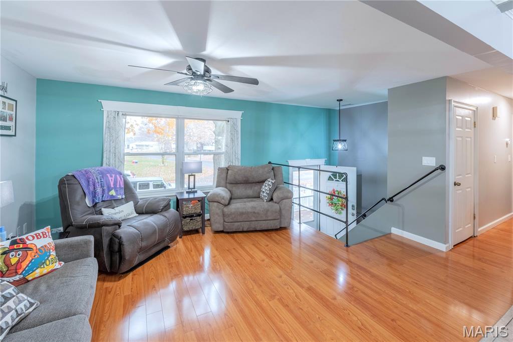 702 St Anthony Drive Godfrey, IL 62035 - Photo 6 of 31