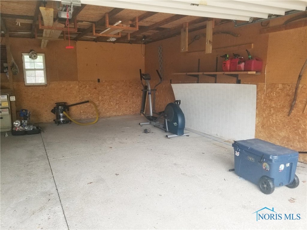 5502 Rudyard Road Sylvania, OH 43560 - Photo 30 of 34 OVERSIZED GARAGE