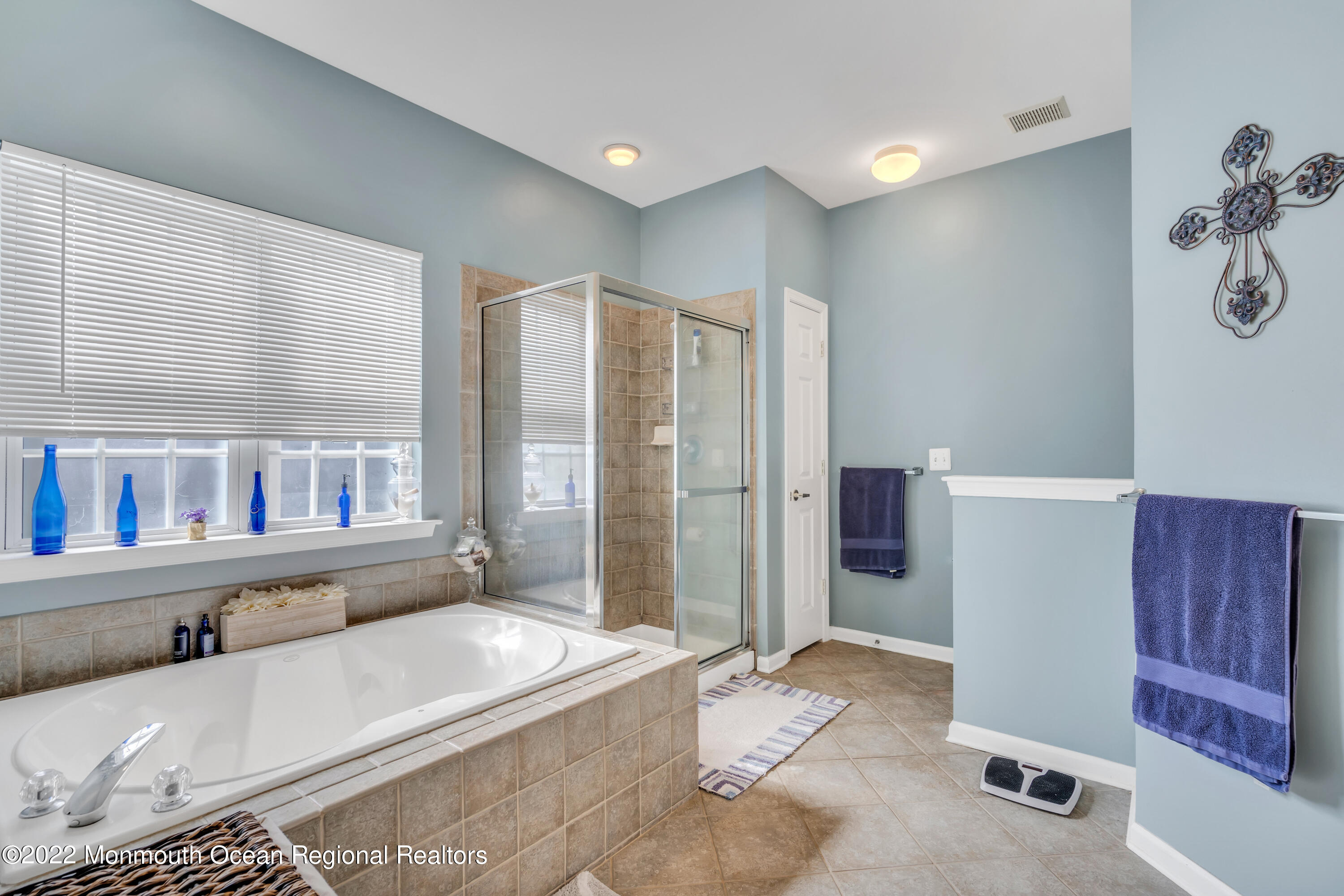 53 Strathmere Street Waretown, NJ 08758 - Photo 25 of 39 MASTER BTHRM