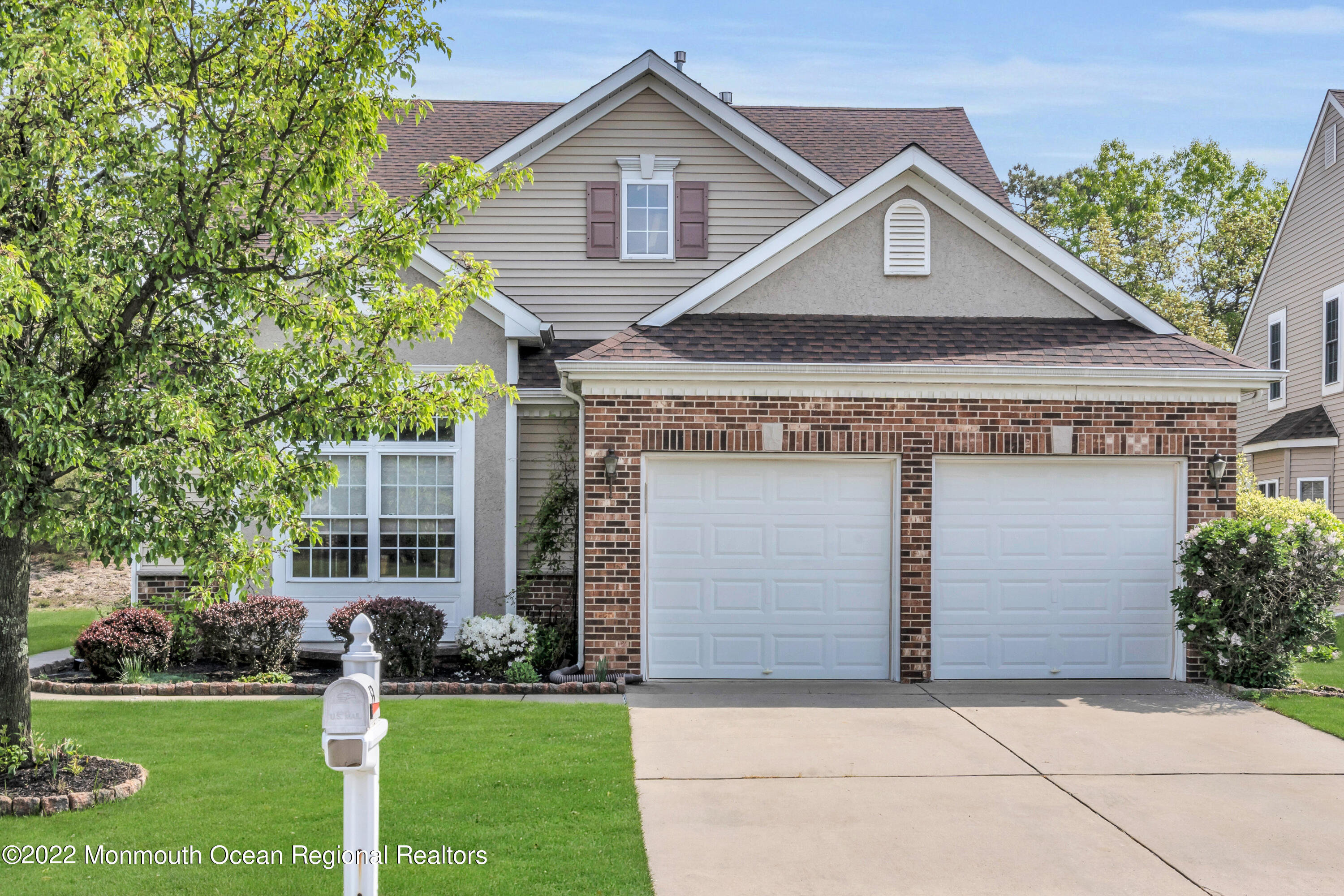 53 Strathmere Street Waretown, NJ 08758 - Photo 3 of 39 002_dsc02267_copy