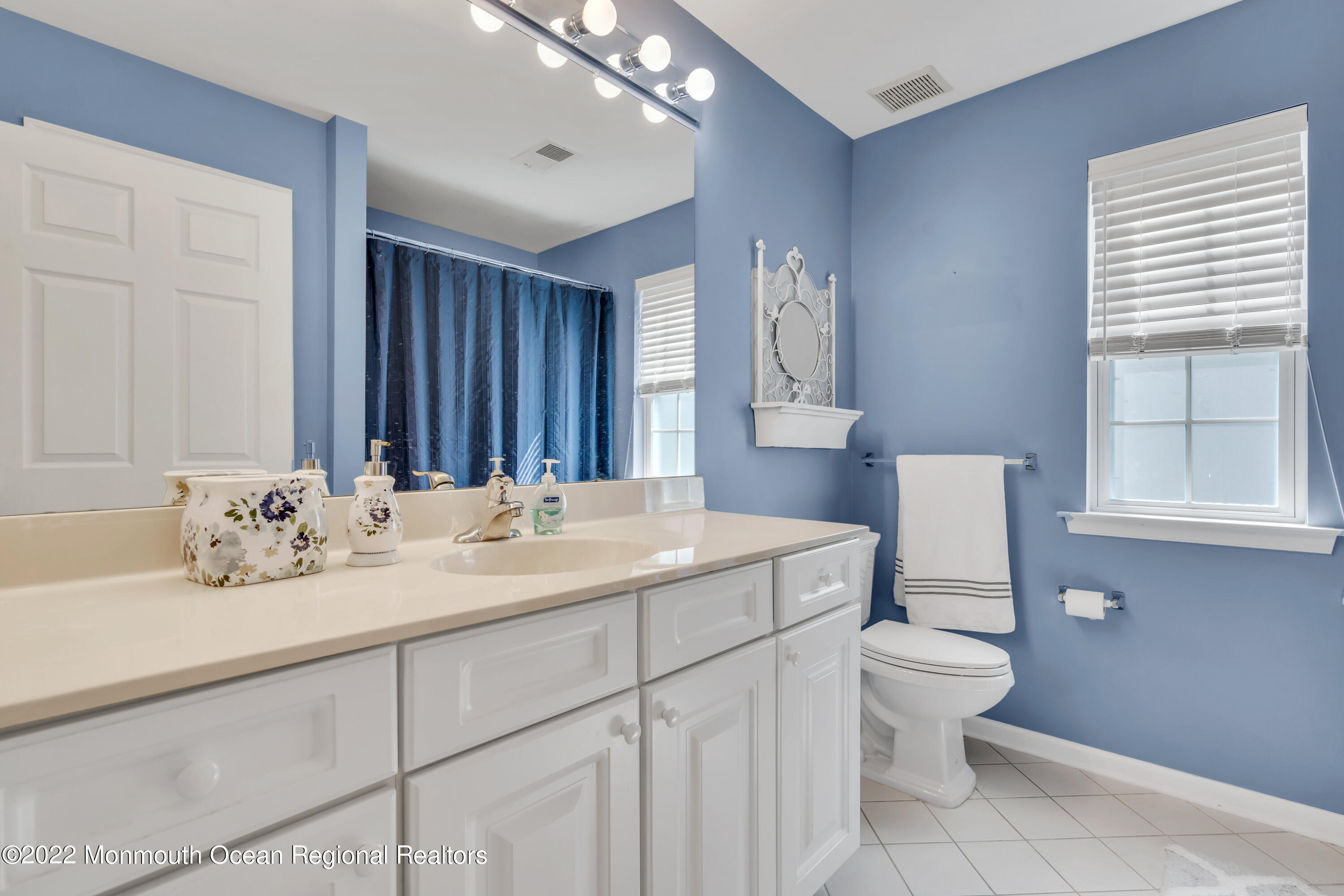 53 Strathmere Street Waretown, NJ 08758 - Photo 33 of 39 LOFT GST FULL BTHRM