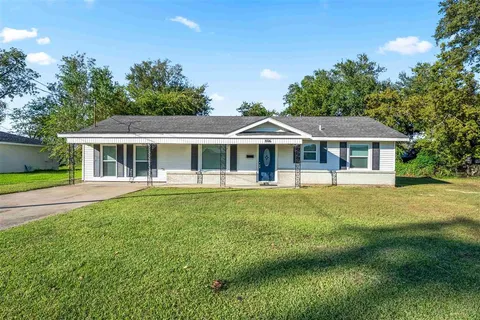 $199,000 | 806 Martha Street, Westlake, LA 70669