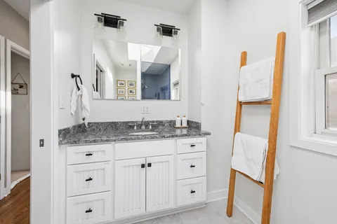 $899,900 | 1809 West Melrose Street, Chicago, IL 60657