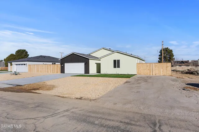 $390,000 | 9709 Susan Avenue, California City, CA 93505