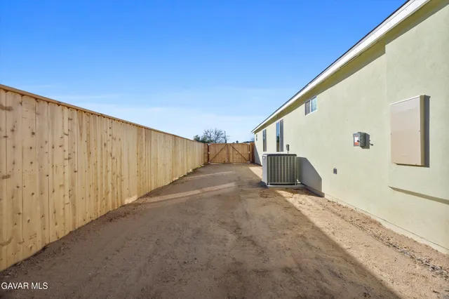 $390,000 | 9709 Susan Avenue, California City, CA 93505