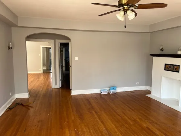 $1,600 | 7804 South Burnham Avenue, Unit 2, Chicago, IL 60649