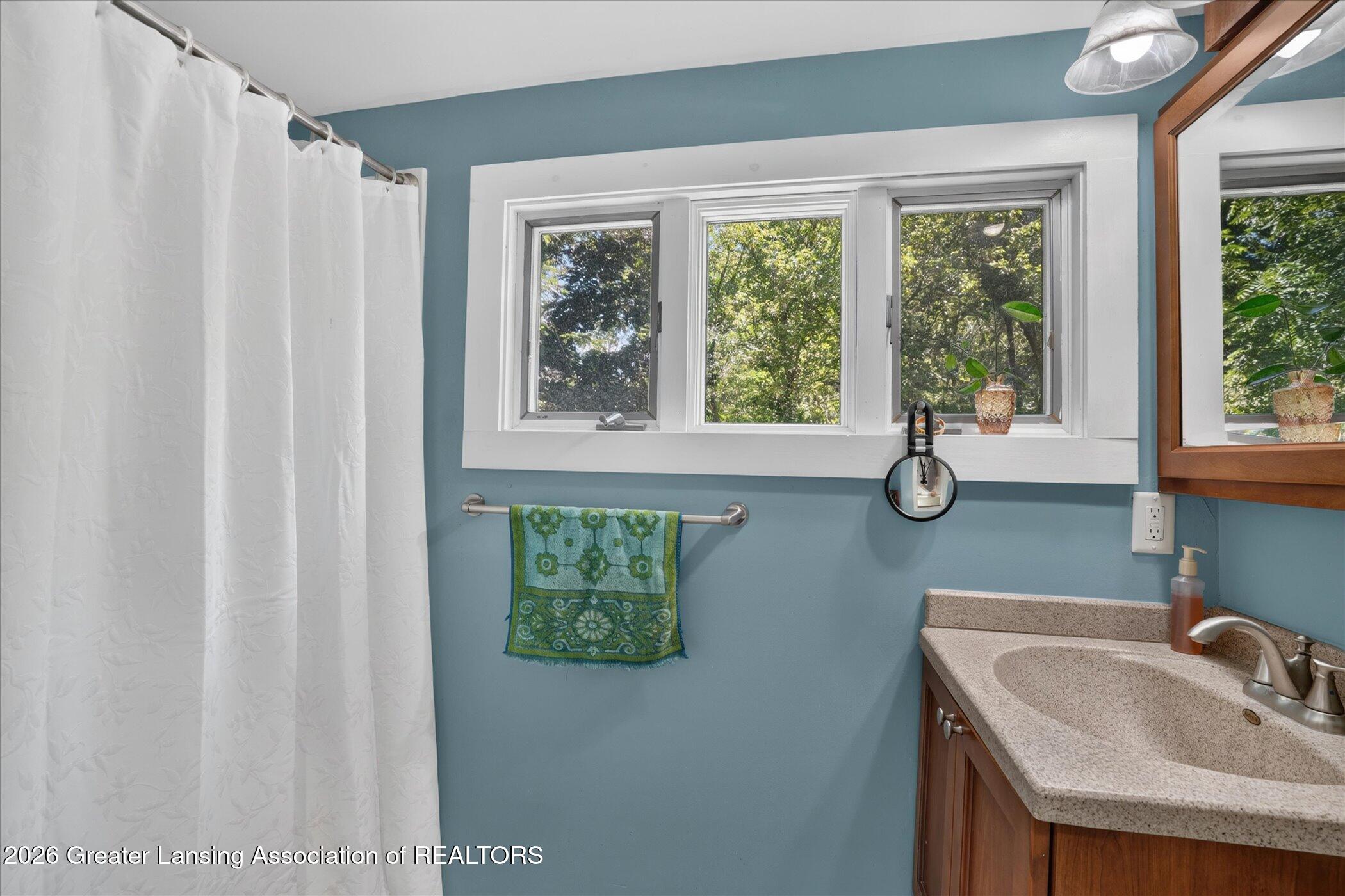11121 Wood Road Dewitt, MI 48820 - Photo 28 of 57 25-11121-Wood-St-WindowStill-Photography