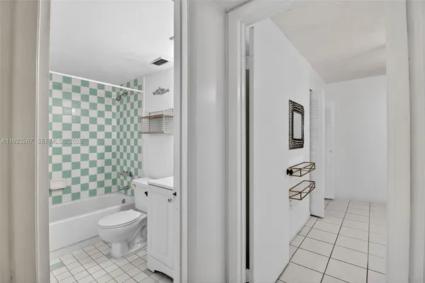 $2,100 | 11309 Southwest 200th Street, Unit 209C, Miami, FL 33157