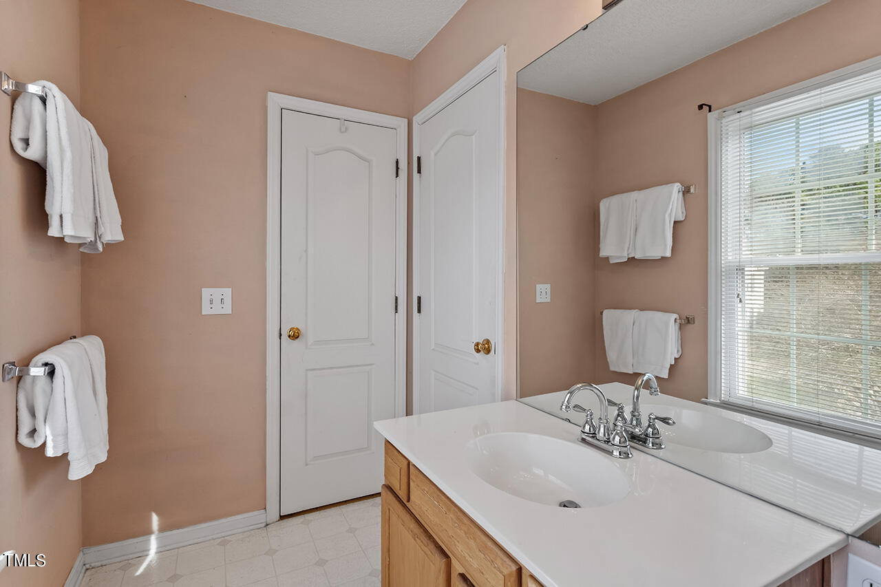 9804 Goodrum Court Raleigh, NC 27617 - Photo 18 of 33 9804 Goodrum Court_34