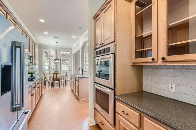 $750,000 | 5000 Mission Oaks Boulevard, Unit 46, Austin, TX 78735