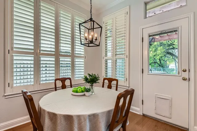 $750,000 | 5000 Mission Oaks Boulevard, Unit 46, Austin, TX 78735