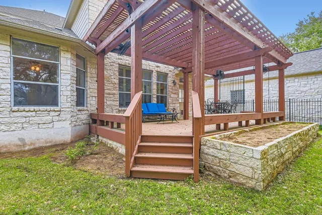 $750,000 | 5000 Mission Oaks Boulevard, Unit 46, Austin, TX 78735