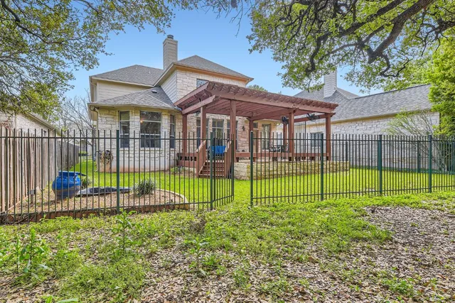 $750,000 | 5000 Mission Oaks Boulevard, Unit 46, Austin, TX 78735