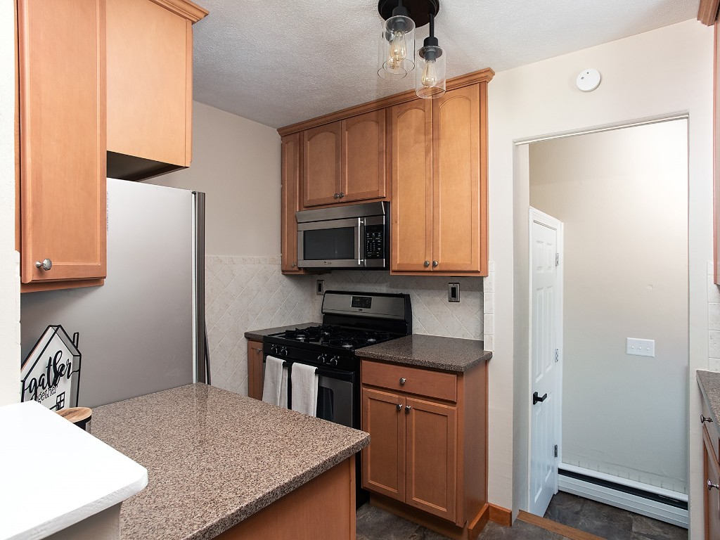 205 Kimble Road Vestal, NY 13850 - Photo 6 of 31 Gallery Image 6