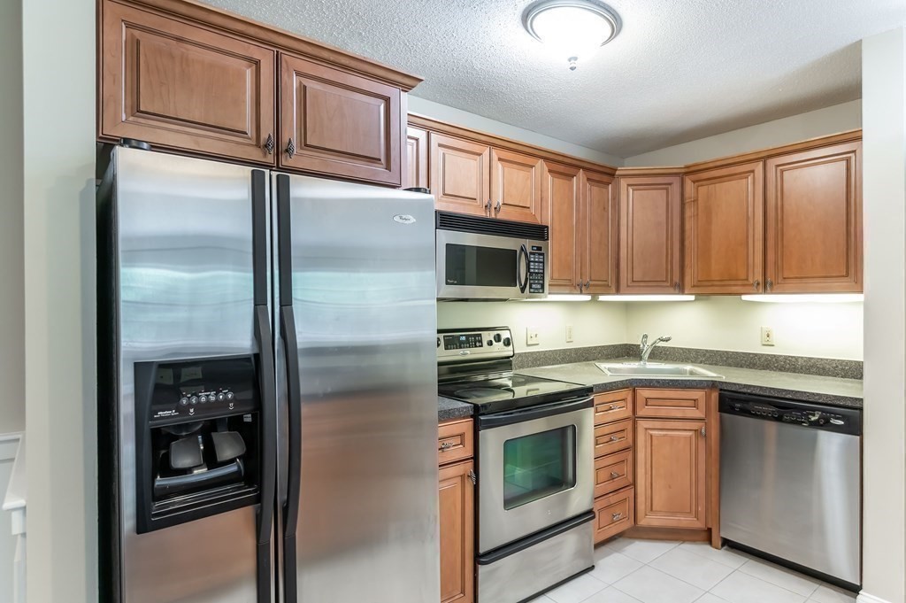 650 Brookside Drive, Unit G Andover, MA 01810 - Photo 4 of 26