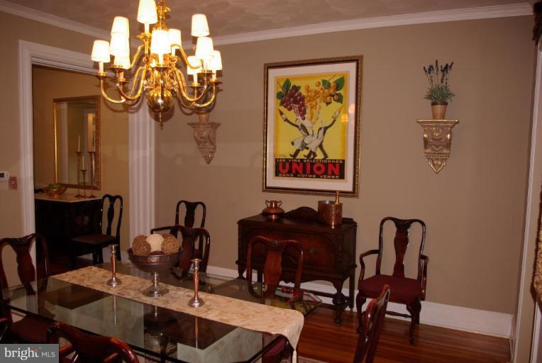 340 10th Street Northeast Washington, DC 20002 - Photo 4 of 19 Large Dining Room