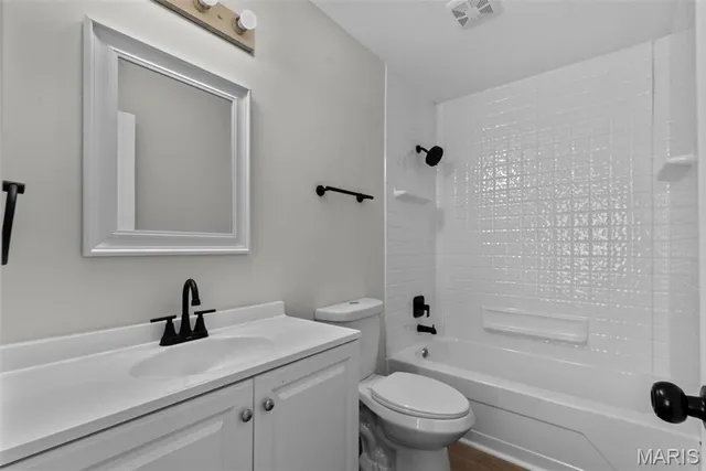 $185,000 | 10587 Carroll Wood Way, St. Louis, MO 63128