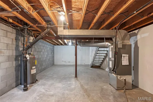 $185,000 | 10587 Carroll Wood Way, St. Louis, MO 63128