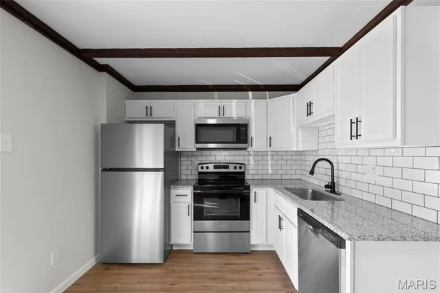 $185,000 | 10587 Carroll Wood Way, St. Louis, MO 63128