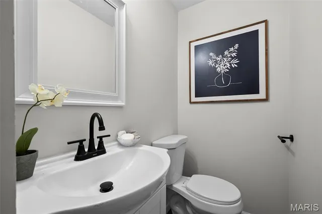 $185,000 | 10587 Carroll Wood Way, St. Louis, MO 63128