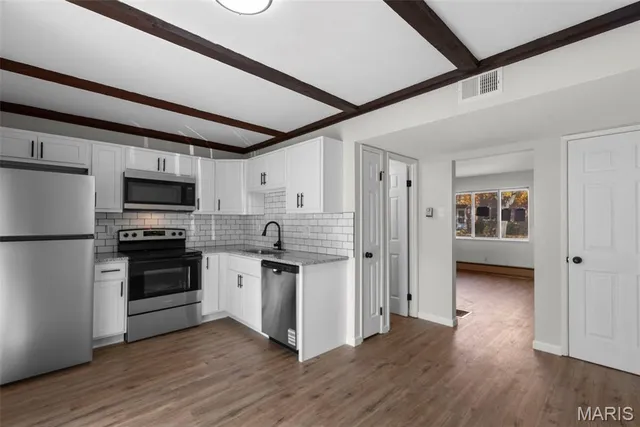 $185,000 | 10587 Carroll Wood Way, St. Louis, MO 63128