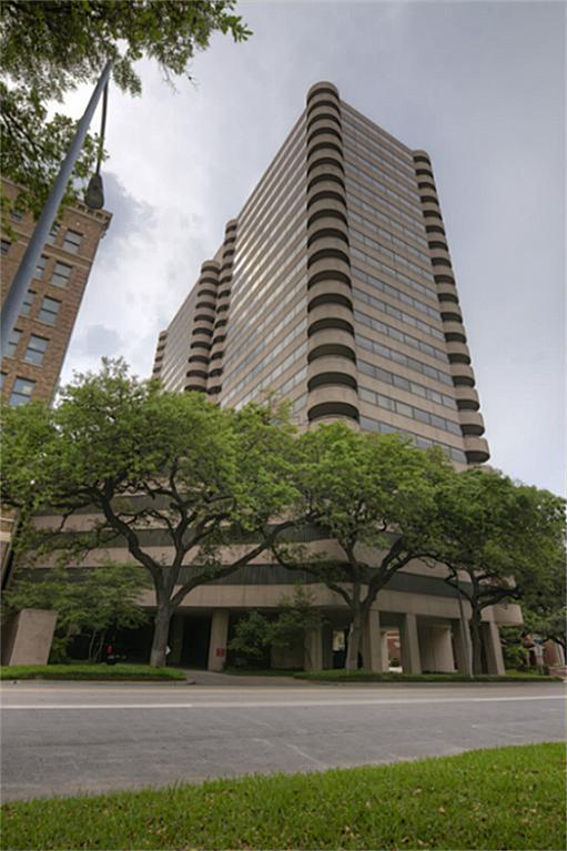 5000 Montrose Boulevard, Unit 9D Houston, TX 77006 - Photo 1 of 24