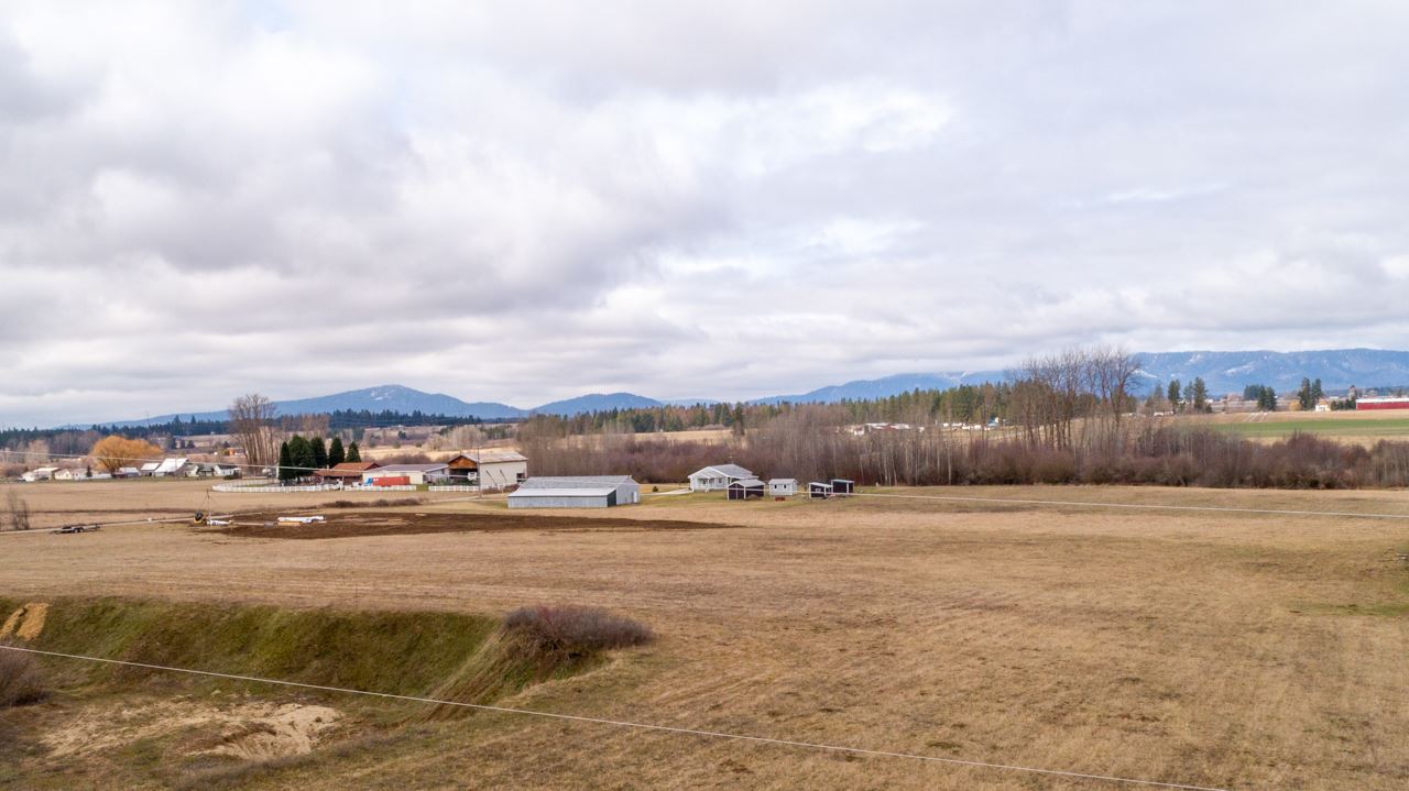 3914 West Enoch Road Deer Park, WA 99006 - Photo 11 of 19 Gallery Image 11