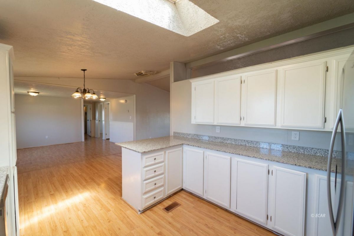 948 Spring Valley Parkway Spring Creek, NV 89815 - Photo 9 of 25 Gallery Image 9