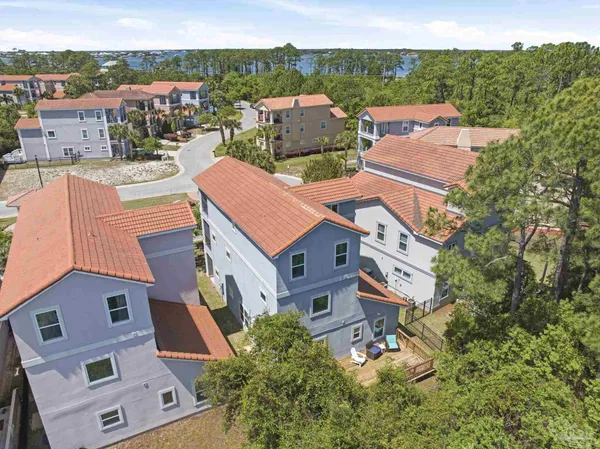 $2,700 | 7967 Double Gate Drive, Pensacola, FL 32507