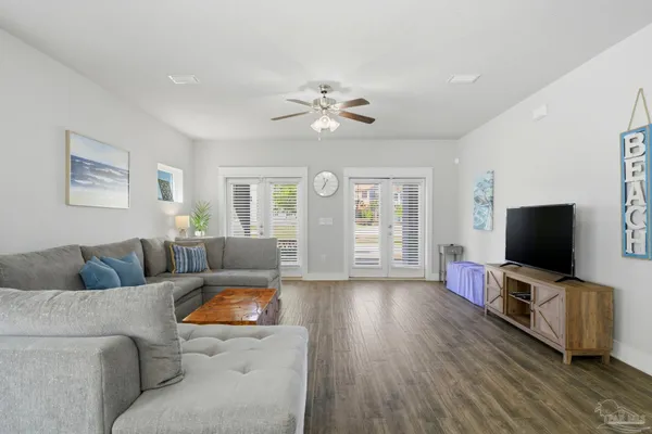 $2,700 | 7967 Double Gate Drive, Pensacola, FL 32507