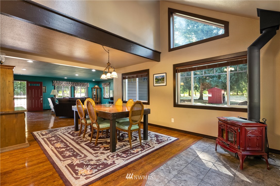 3949 Nelson Road Deming, WA 98244 - Photo 12 of 40