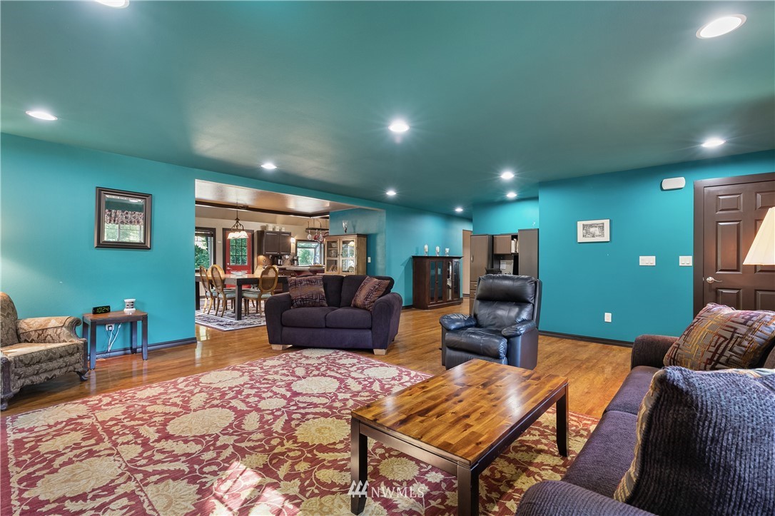 3949 Nelson Road Deming, WA 98244 - Photo 17 of 40