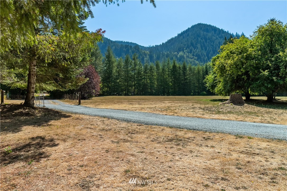 3949 Nelson Road Deming, WA 98244 - Photo 39 of 40