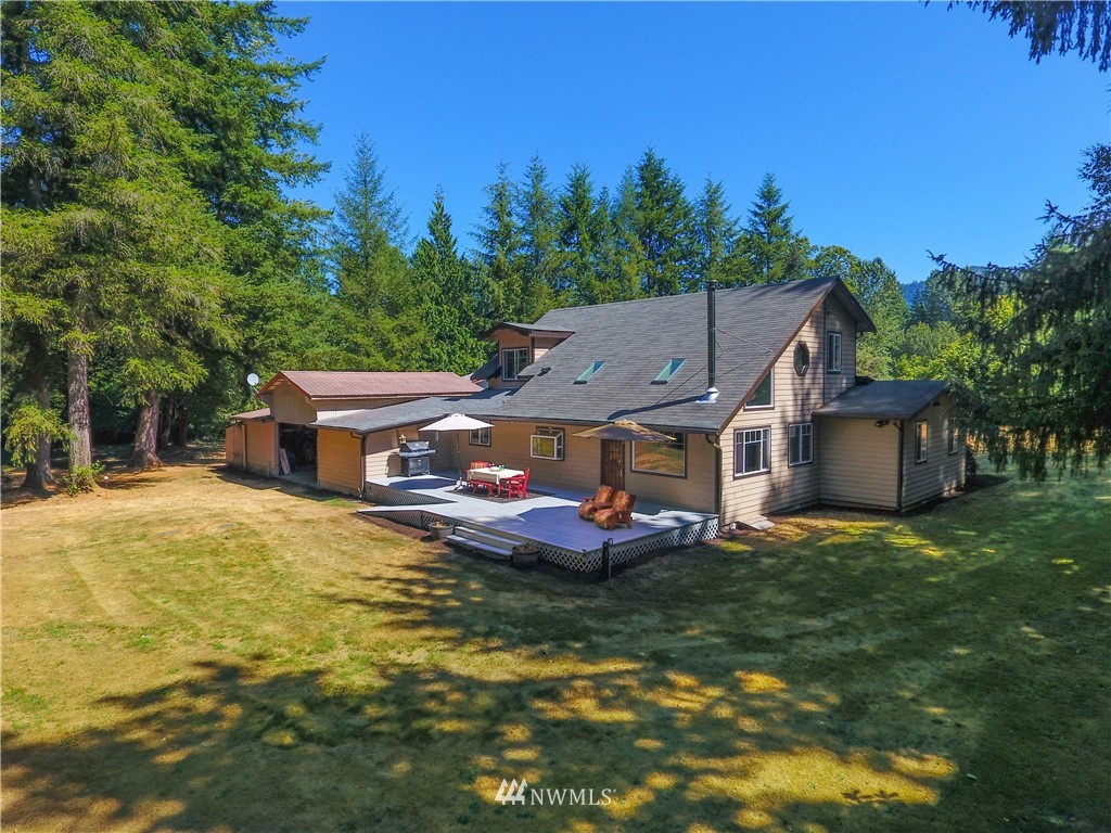 3949 Nelson Road Deming, WA 98244 - Photo 6 of 40