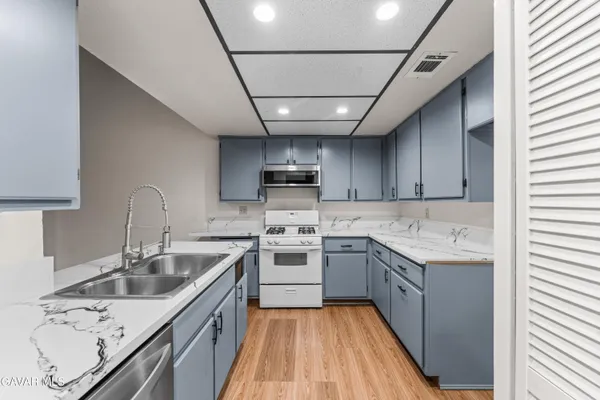 $229,000 | 44424 15th Street East, Unit 1, Lancaster, CA 93535