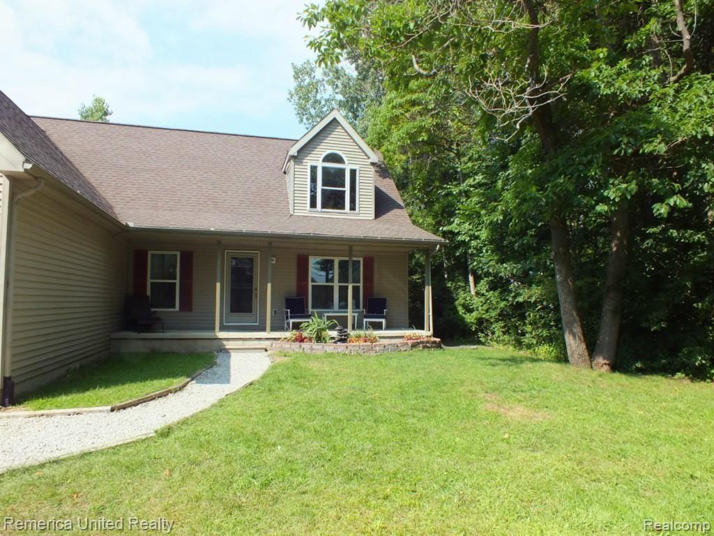38558 Judd Road Belleville, MI 48111 - Photo 24 of 28 Front Porch 3.jpg