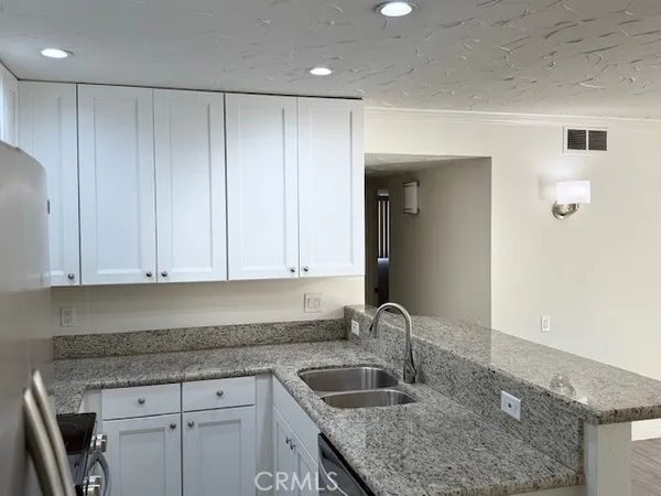 $2,095 | 45225 Sunset Lane, Unit B9 #3, Palm Desert, CA 92260