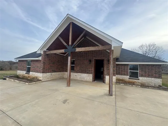 $335,000 | 28296 Spring Valley Drive, Kemp, TX 75143