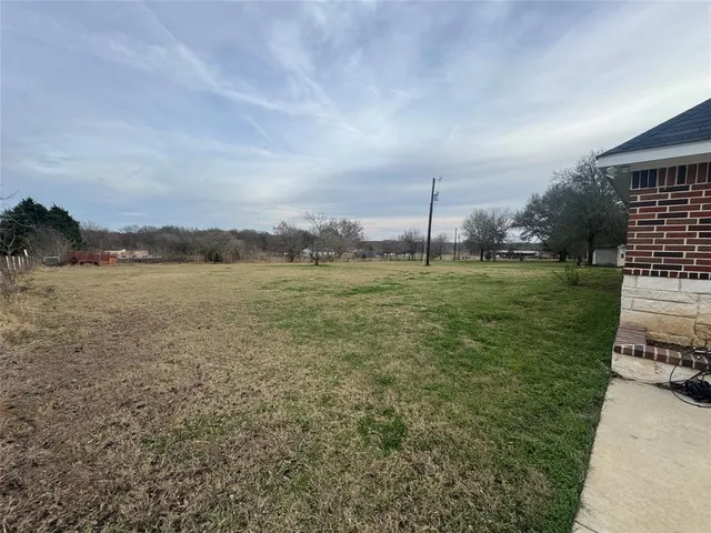 $335,000 | 28296 Spring Valley Drive, Kemp, TX 75143